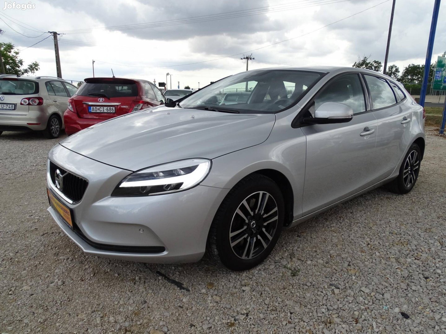 Volvo V40 1.5 [T2] Momentum Geartronic Csere-BE...